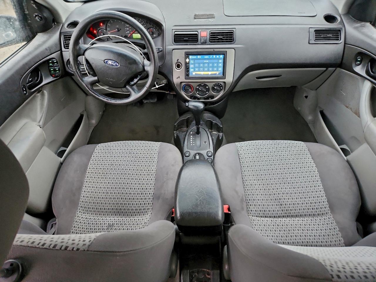 2006 FORD FOCUS ZXW photo 8