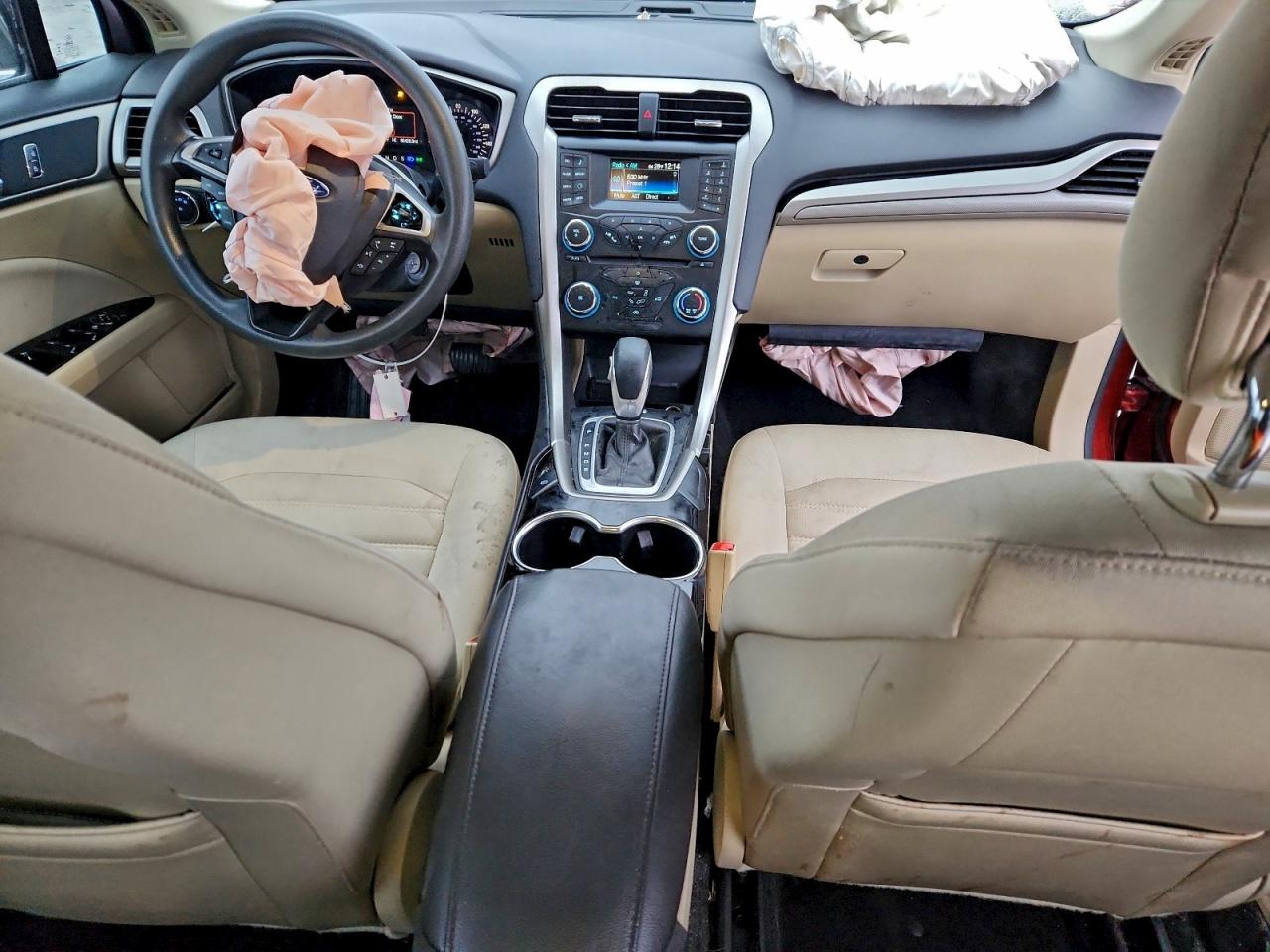 2014 FORD FUSION SE photo 29