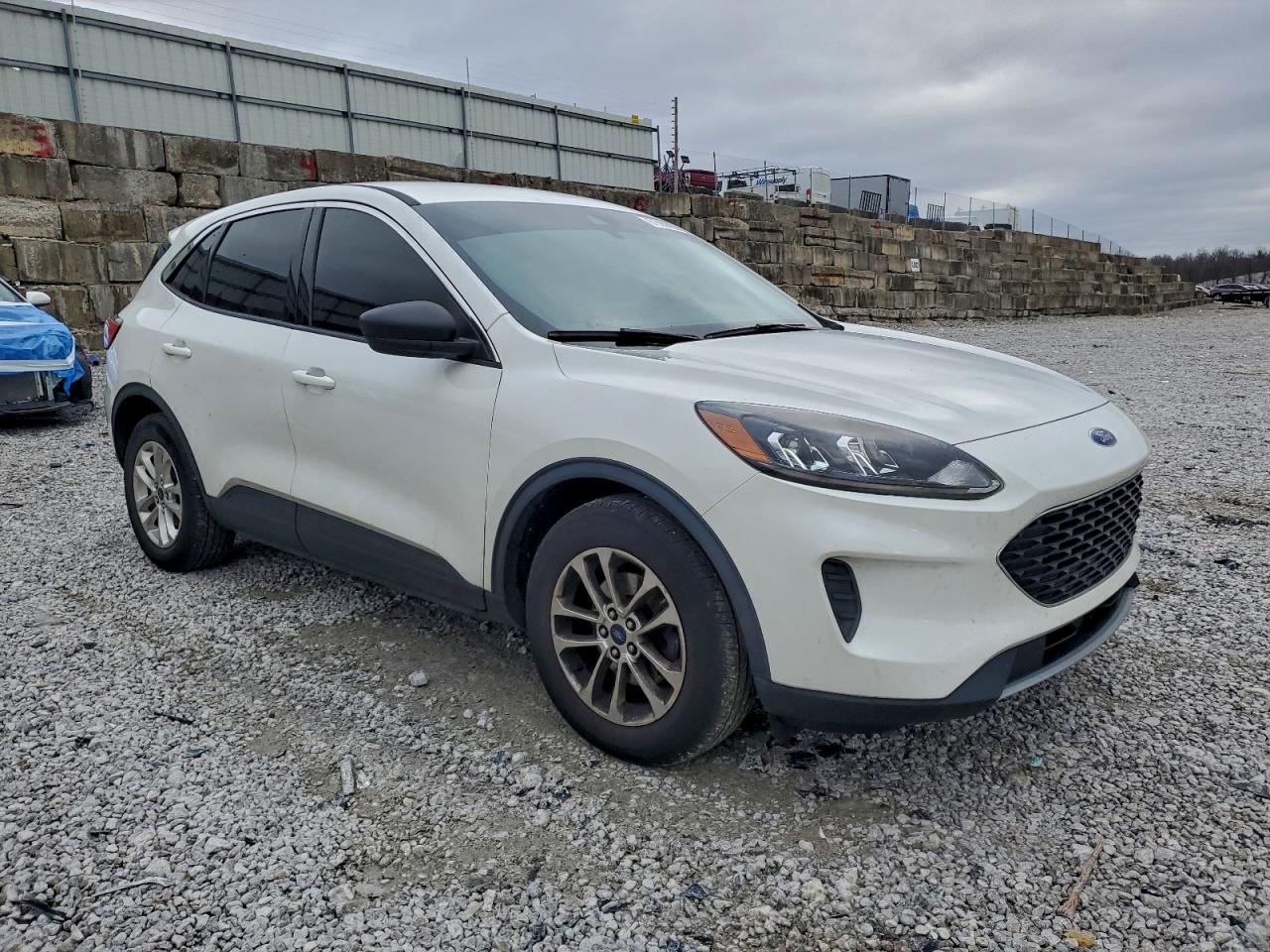 2022 FORD ESCAPE SE photo 4