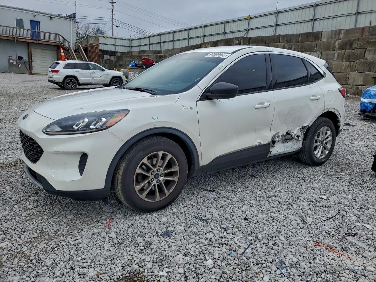 2022 FORD ESCAPE