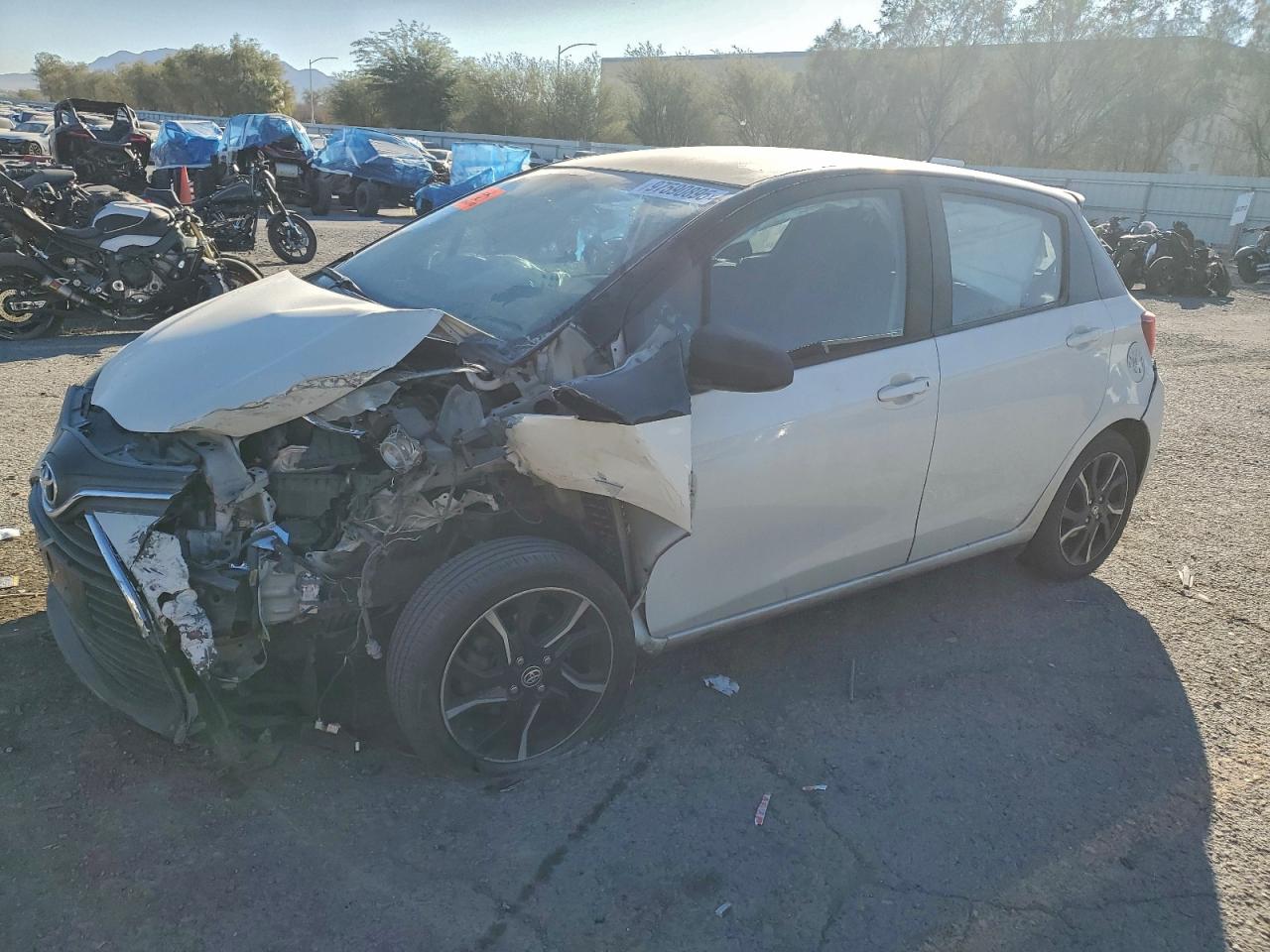 2016 TOYOTA YARIS