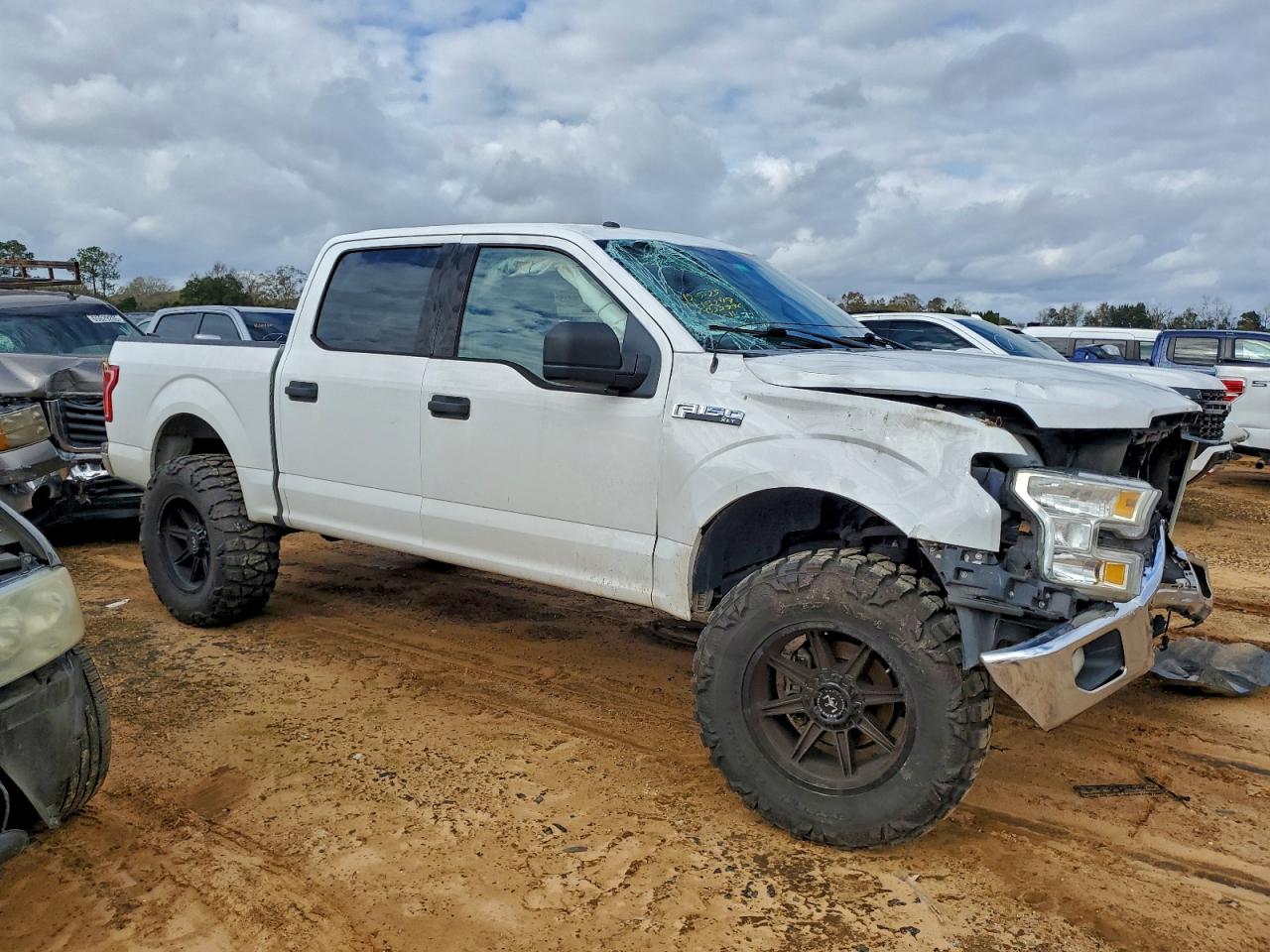 2017 FORD F150 SUPERCREW photo 4
