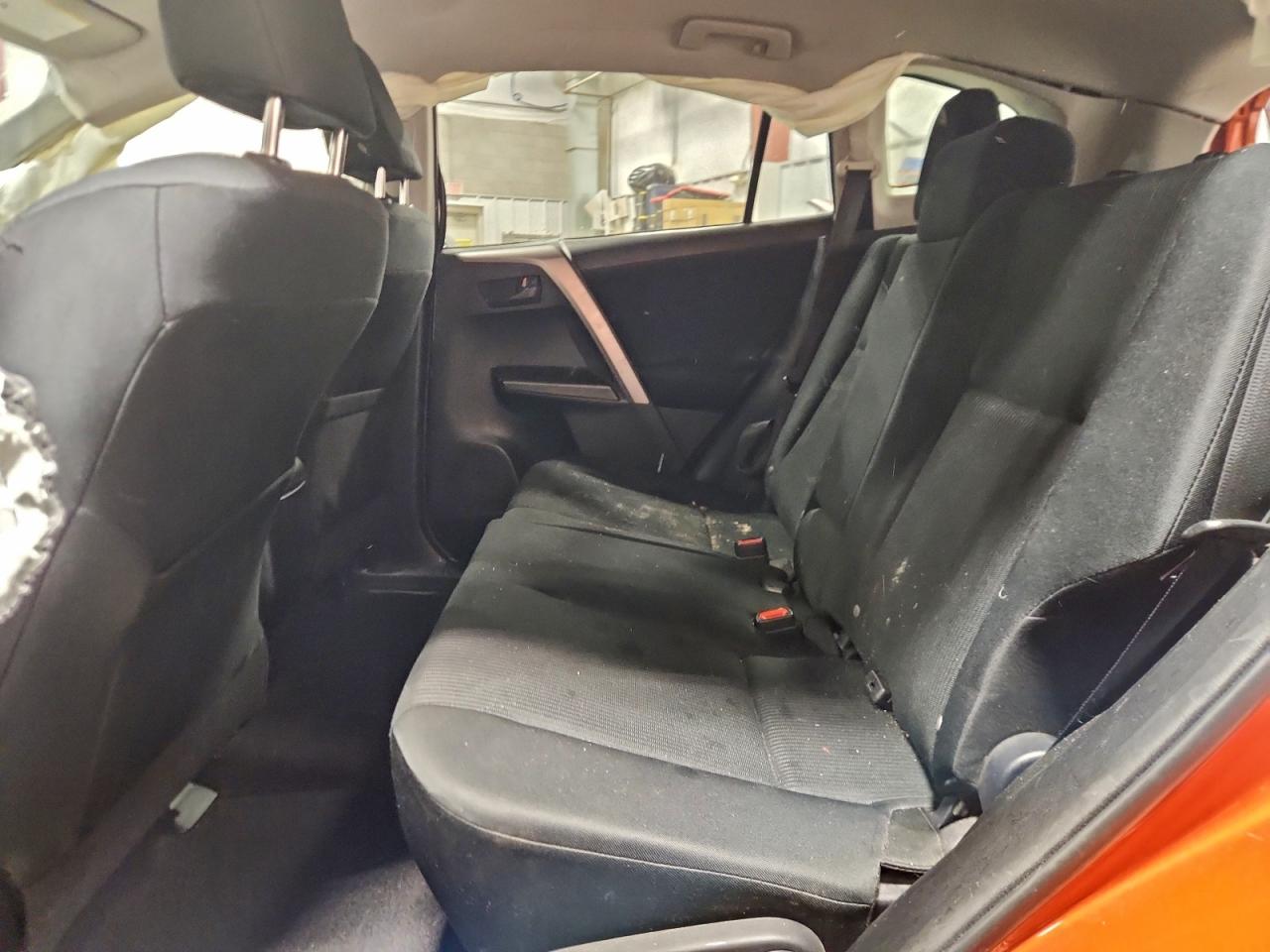 2016 TOYOTA RAV4 LE photo 11