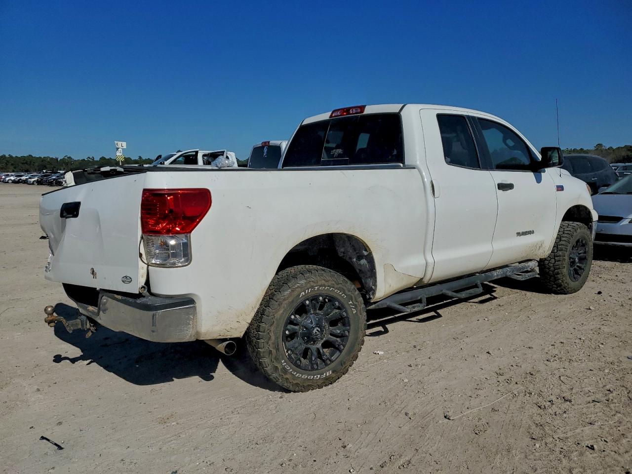 2013 TOYOTA TUNDRA DOUBLE CAB SR5 photo 3