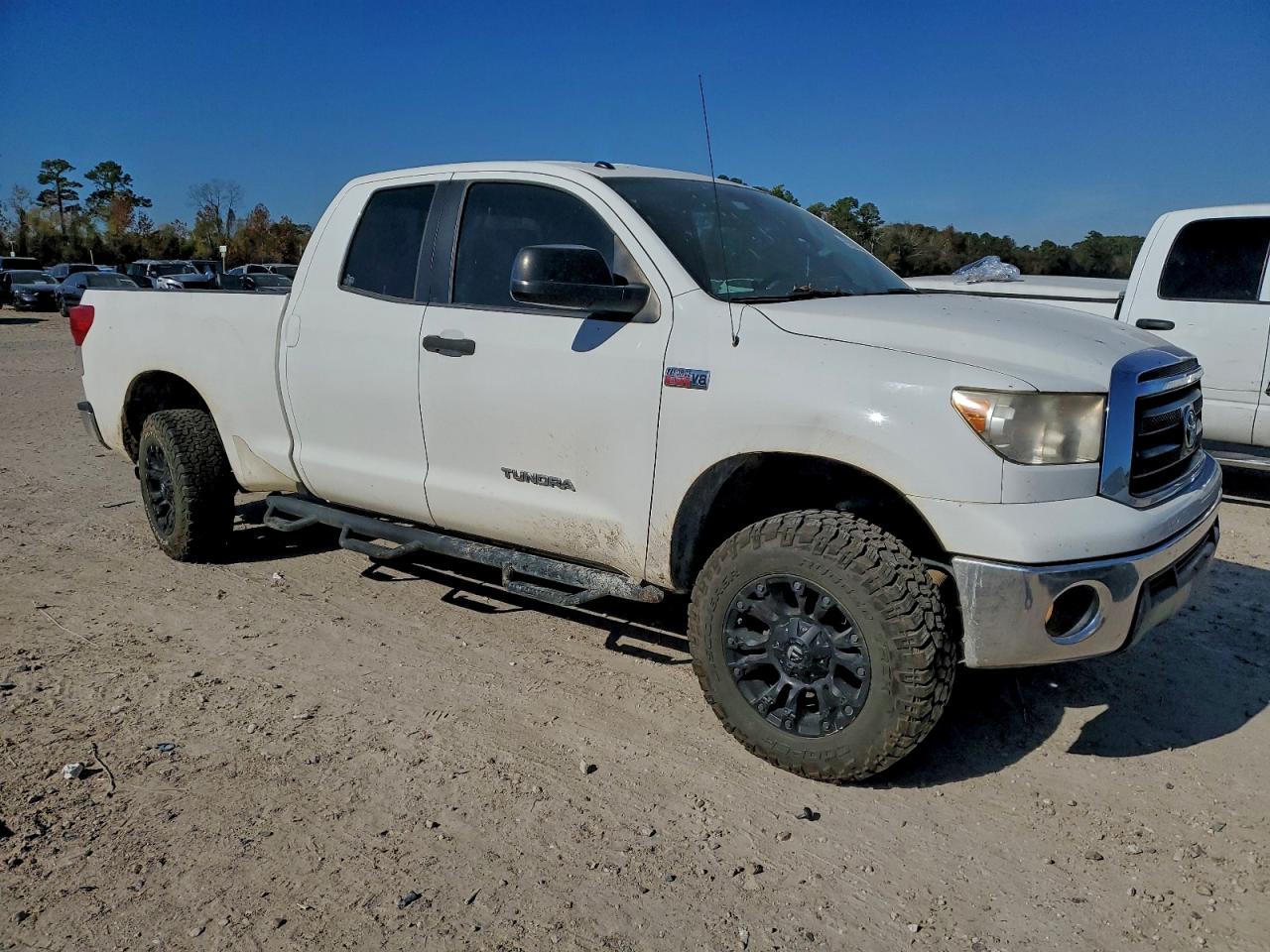 2013 TOYOTA TUNDRA DOUBLE CAB SR5 photo 4