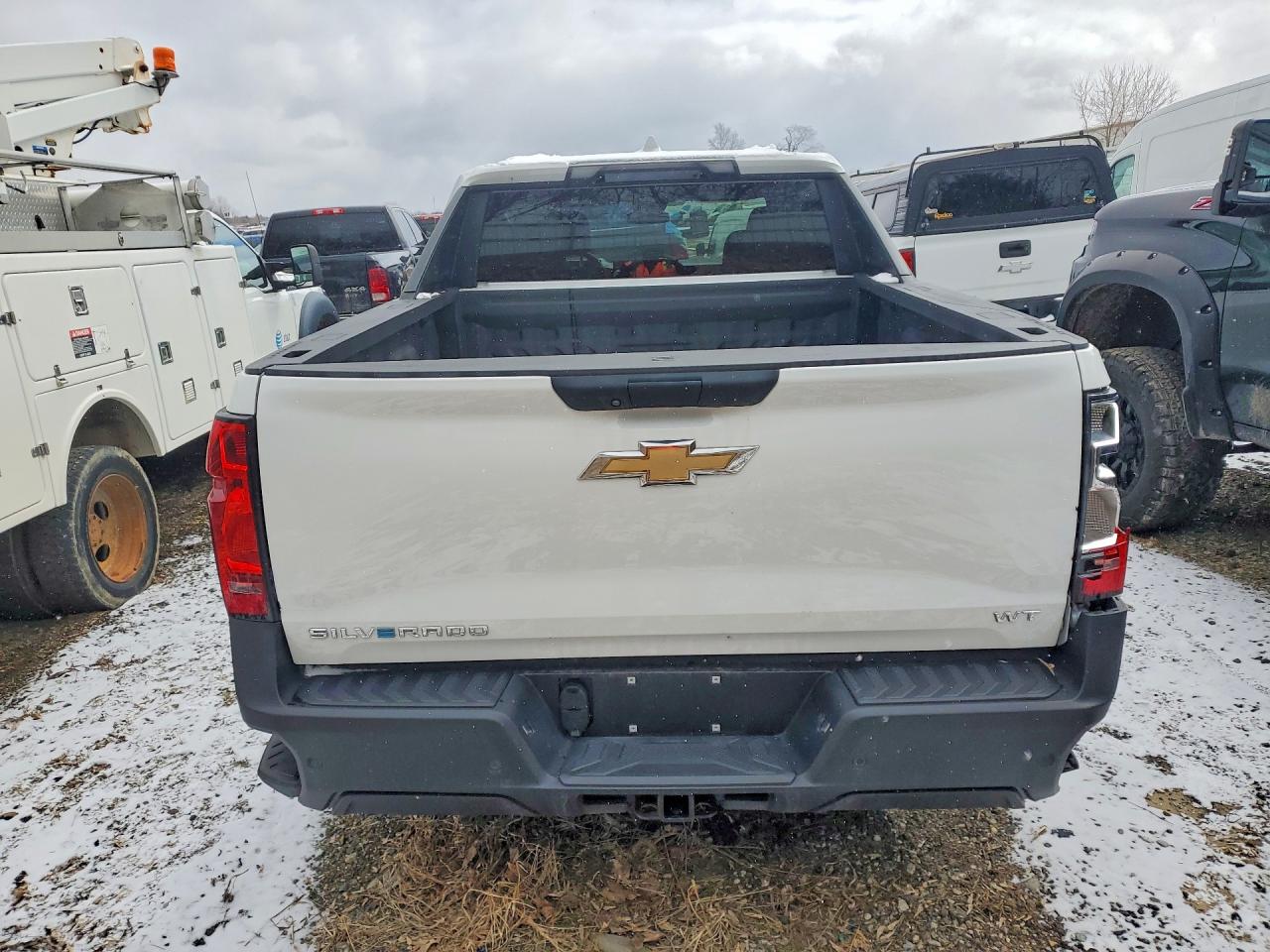 2024 CHEVROLET SILVERADO photo 6