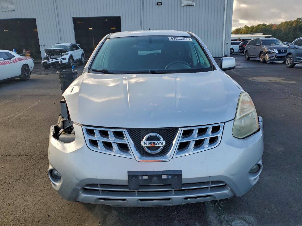 2013 NISSAN ROGUE S photo 5
