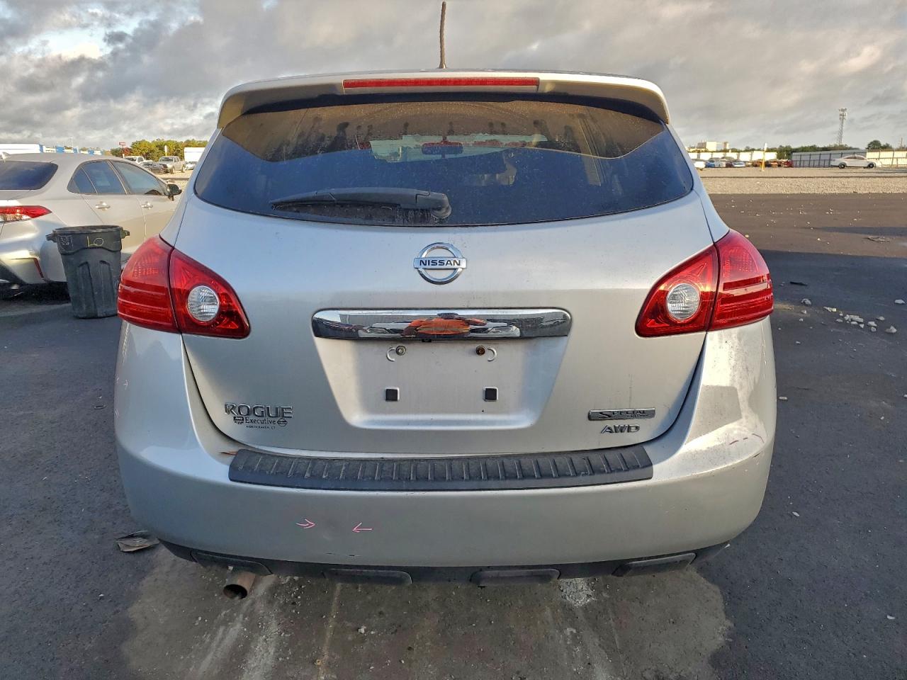 2013 NISSAN ROGUE S photo 6