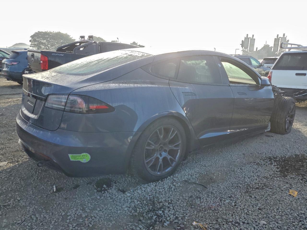 2023 TESLA MODEL S photo 3