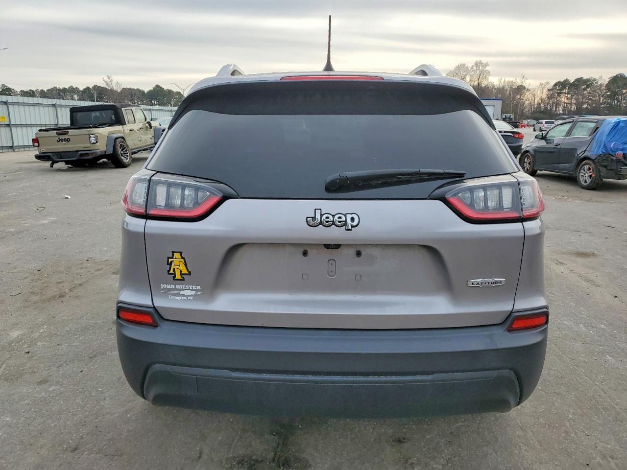 2019 JEEP CHEROKEE LATITUDE photo 6