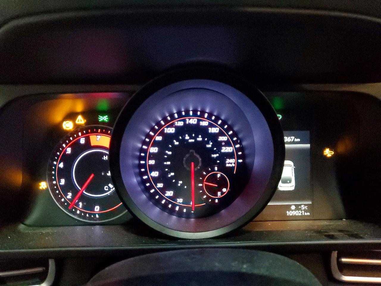 2021 HYUNDAI ELANTRA SEL photo 9