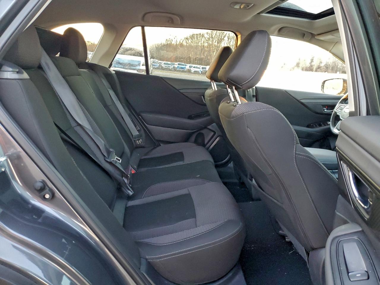 2025 SUBARU OUTBACK PREMIUM photo 11