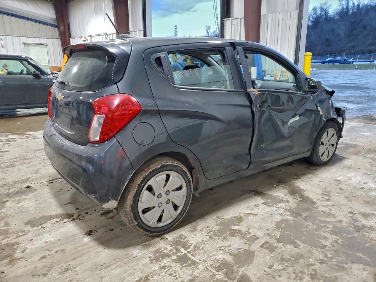 2017 CHEVROLET SPARK LS photo 3