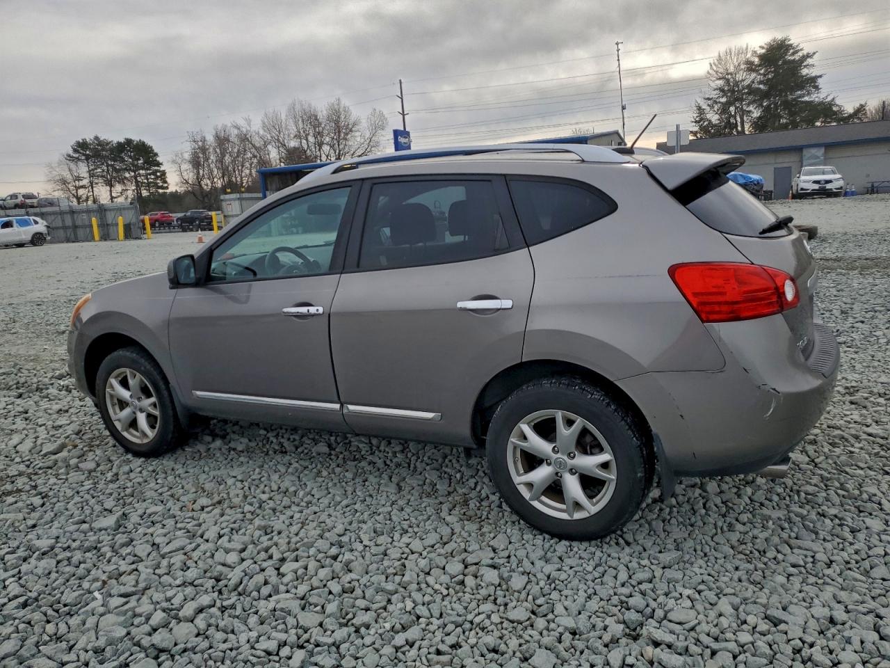 2011 NISSAN ROGUE S photo 2