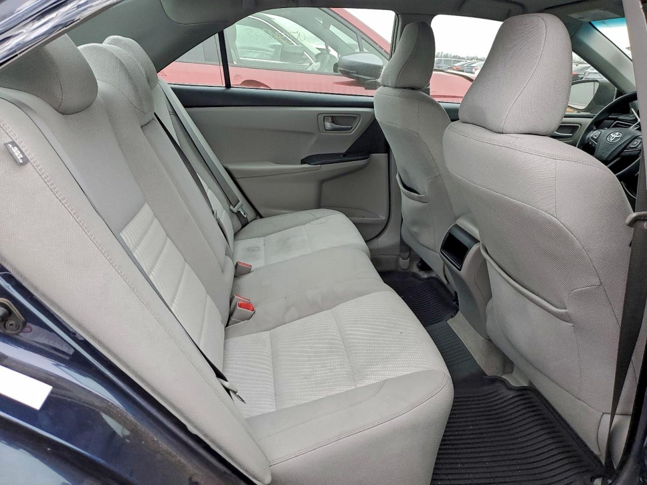 2017 TOYOTA CAMRY LE photo 10