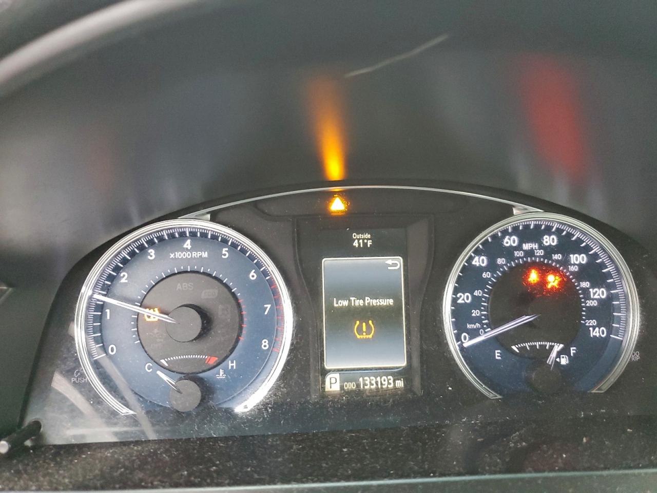 2017 TOYOTA CAMRY LE photo 9