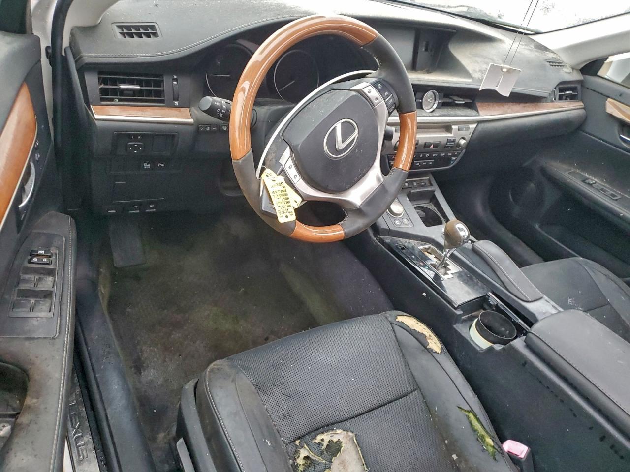2013 LEXUS ES 300H photo 8