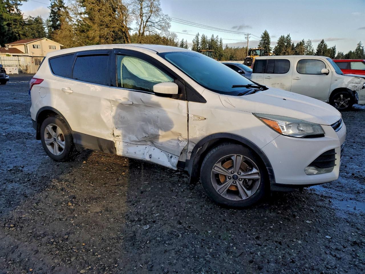 2014 FORD ESCAPE SE photo 4