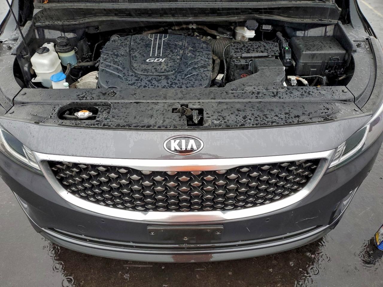 2017 KIA SEDONA LX photo 12