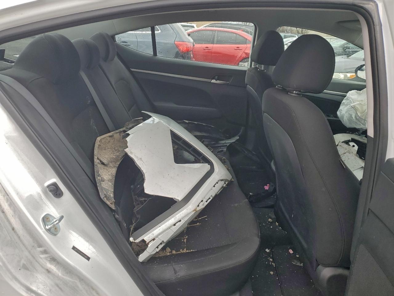 2019 HYUNDAI ELANTRA SE photo 10