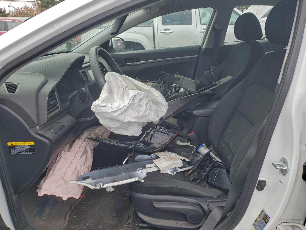 2019 HYUNDAI ELANTRA SE photo 7