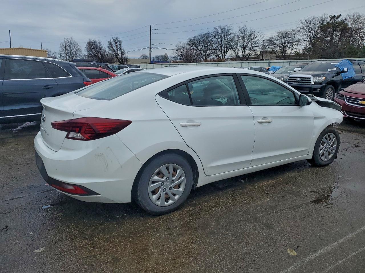 2019 HYUNDAI ELANTRA SE photo 3