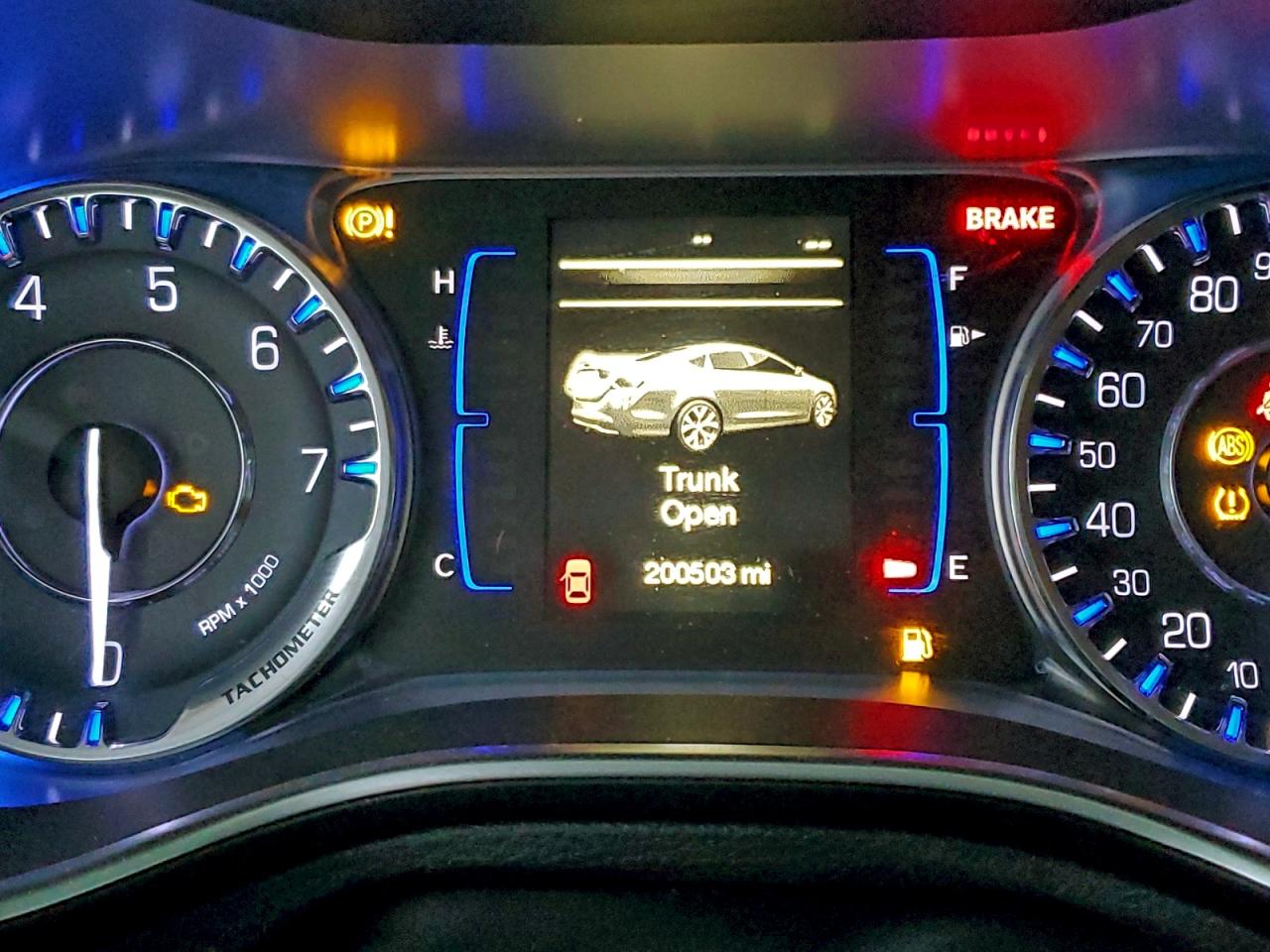 2015 CHRYSLER 200 LIMITED photo 9