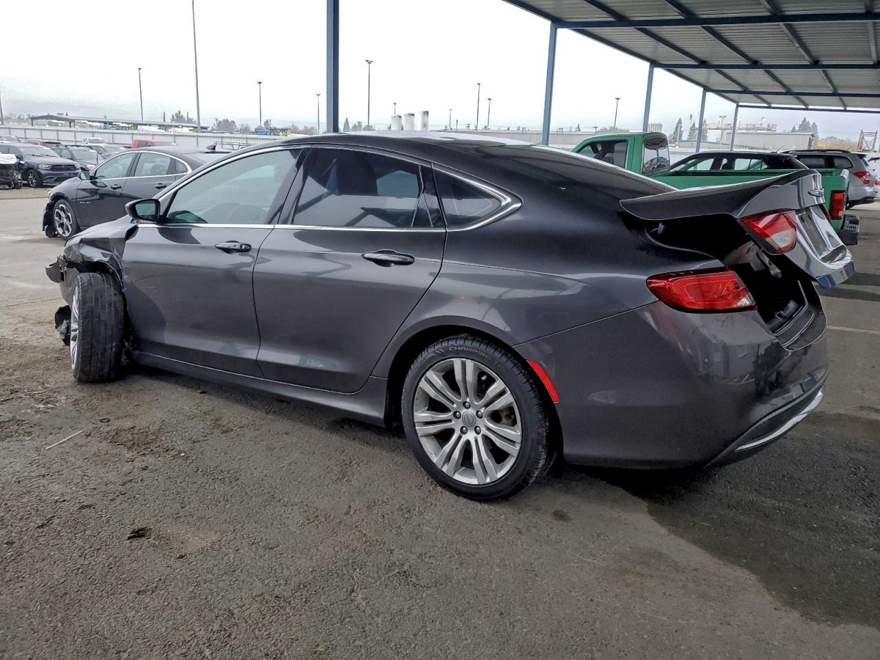 2015 CHRYSLER 200 LIMITED photo 2