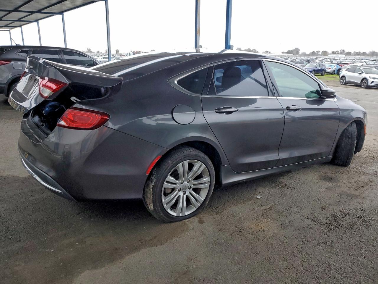 2015 CHRYSLER 200 LIMITED photo 3
