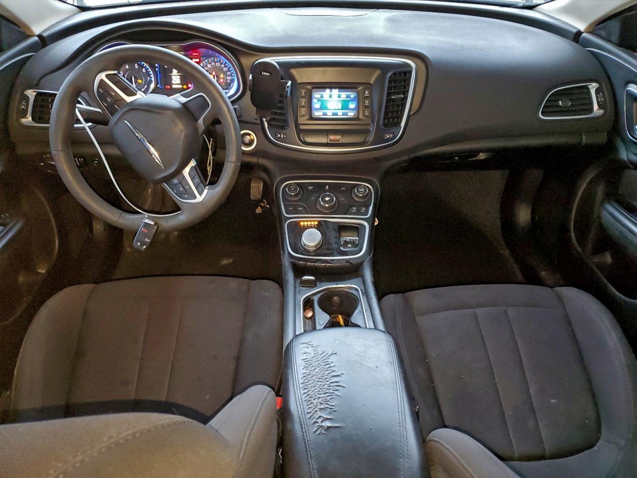 2015 CHRYSLER 200 LIMITED photo 8