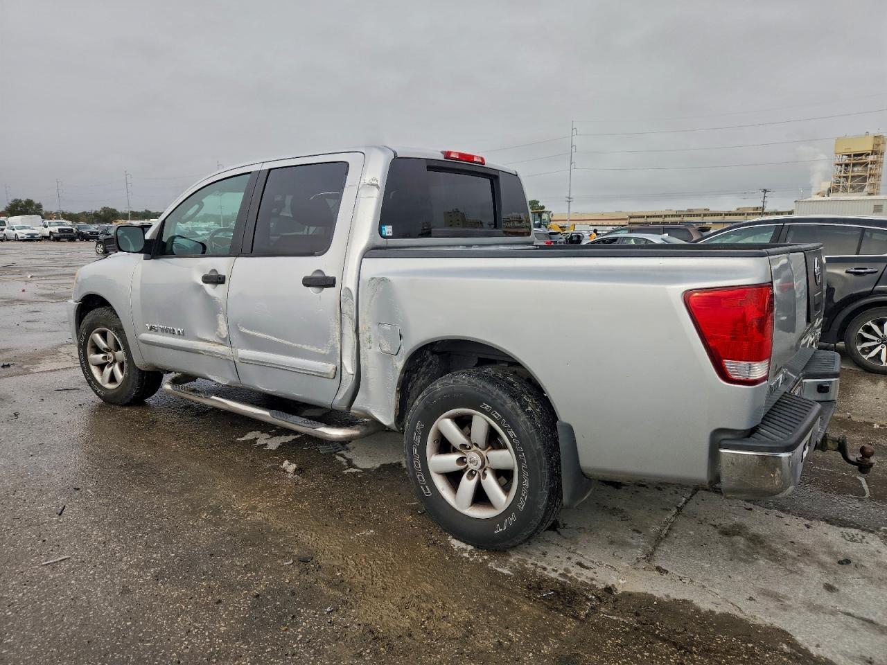2010 NISSAN TITAN XE photo 2