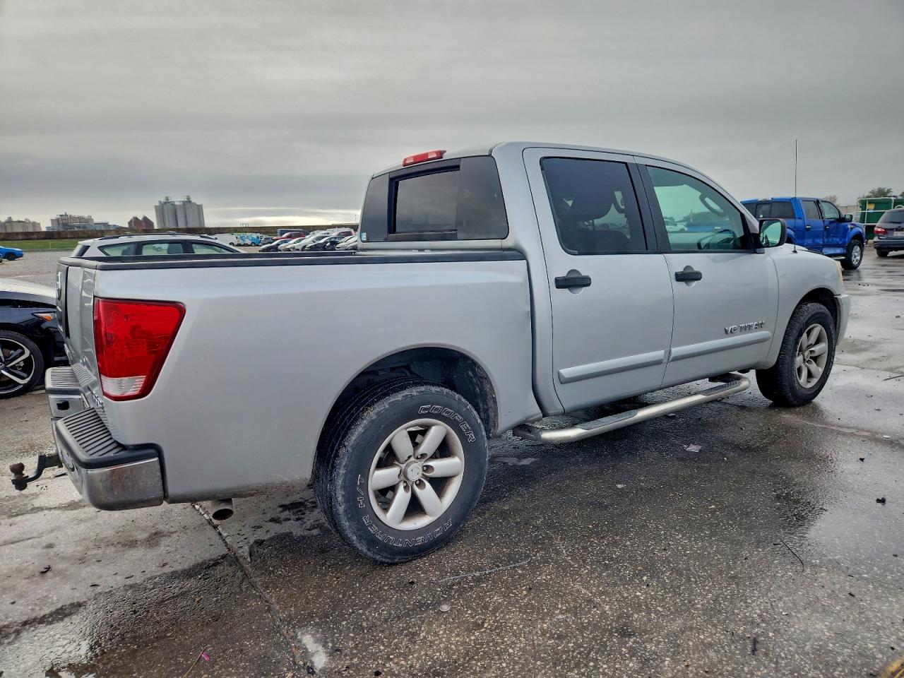 2010 NISSAN TITAN XE photo 3