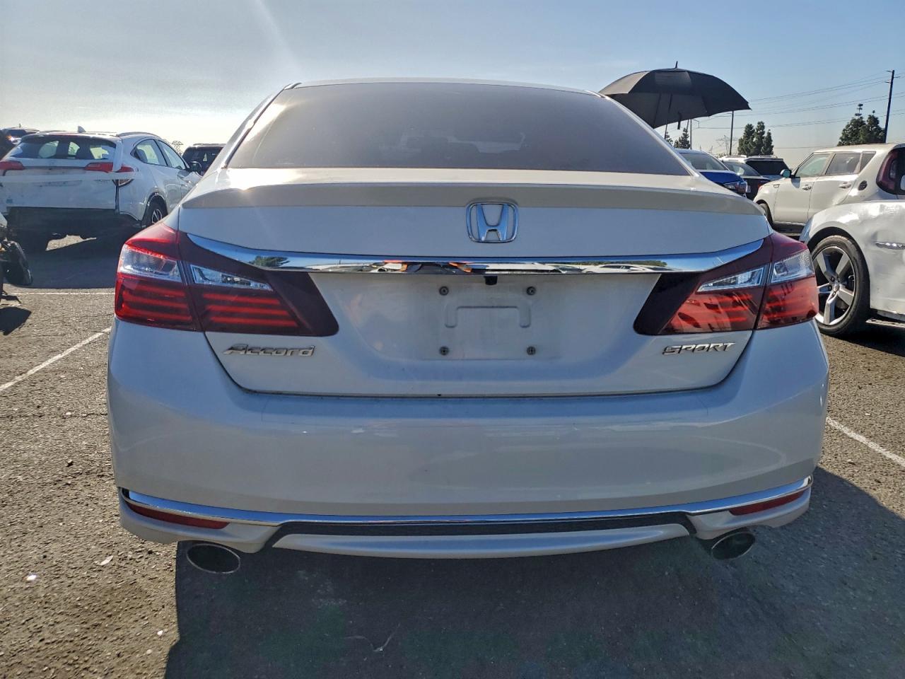 2016 HONDA ACCORD SPORT photo 11