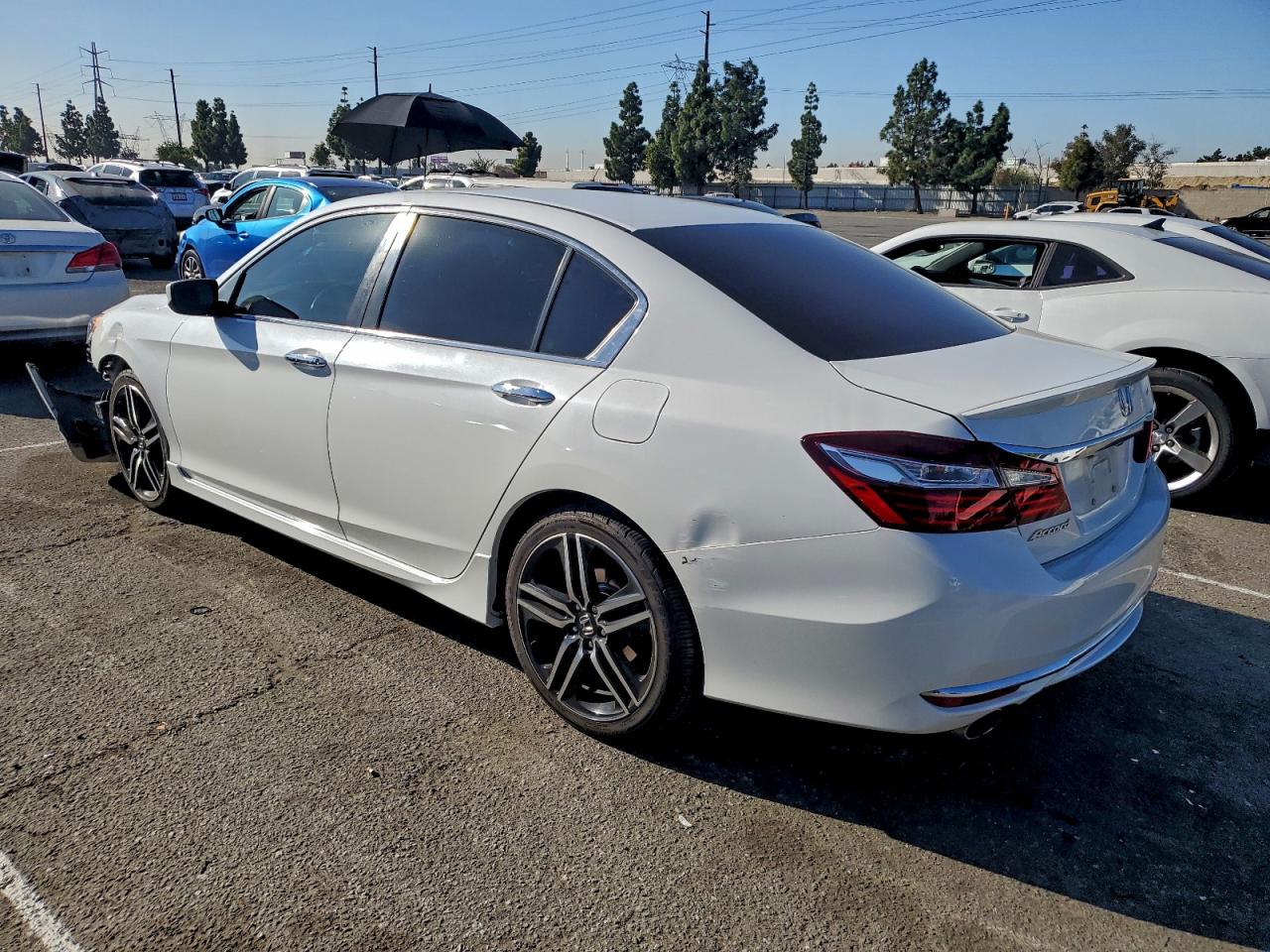 2016 HONDA ACCORD SPORT photo 3
