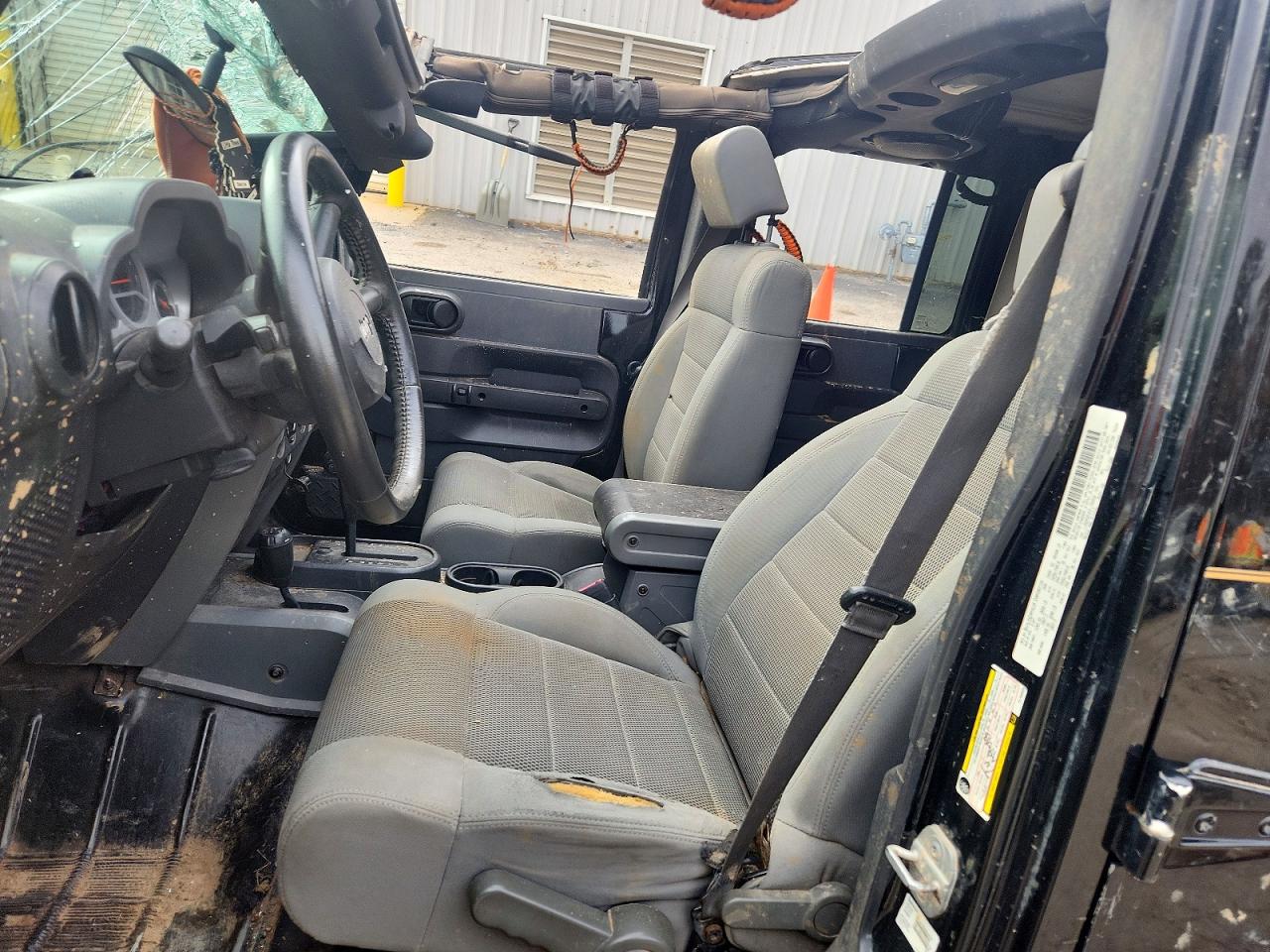 2007 JEEP WRANGLER SAHARA photo 7
