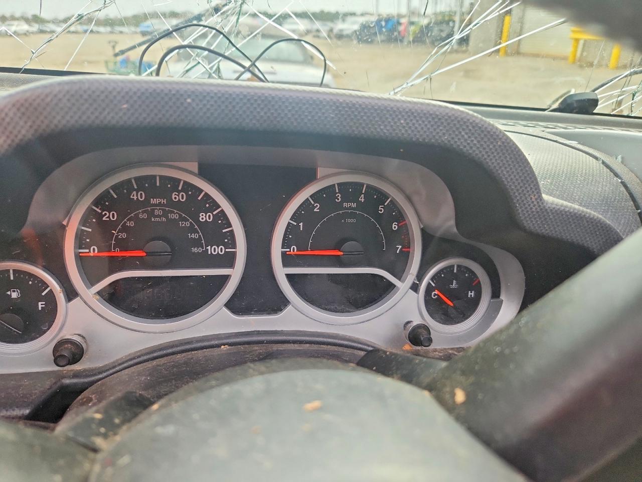 2007 JEEP WRANGLER SAHARA photo 9
