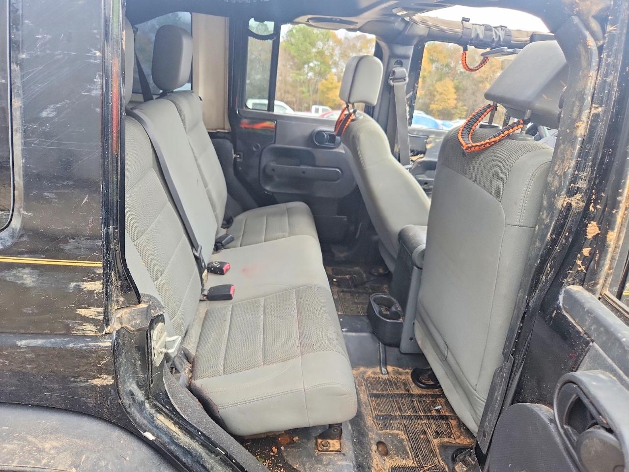 2007 JEEP WRANGLER SAHARA photo 10
