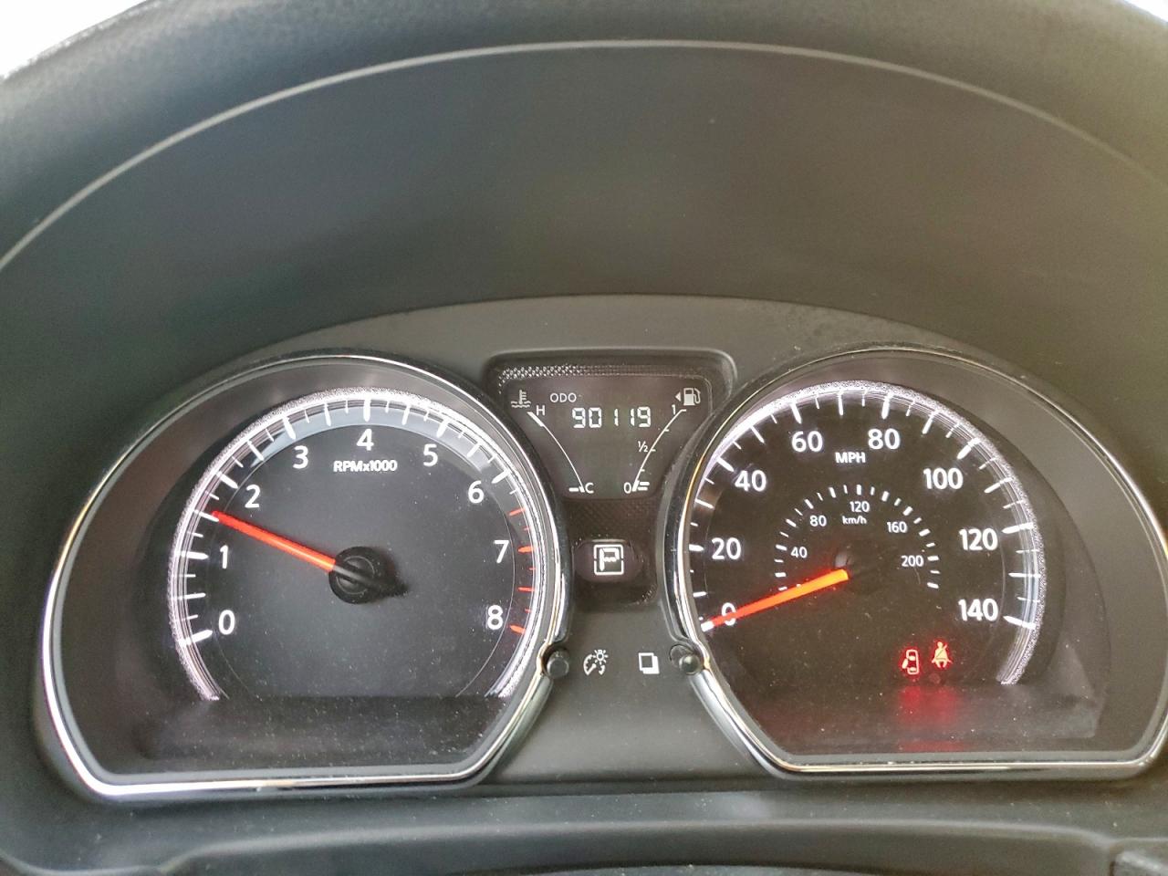 2019 NISSAN VERSA S photo 9