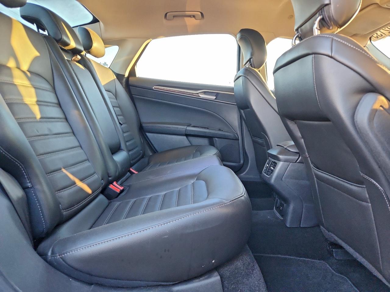 2014 FORD FUSION SE HYBRID photo 19