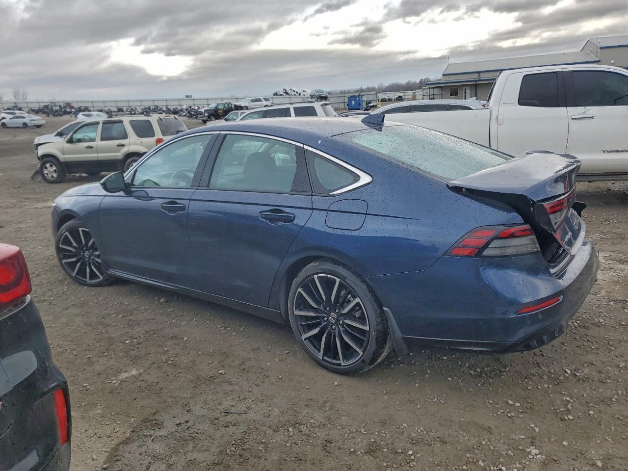 2024 HONDA ACCORD TOURING HYBRID photo 2