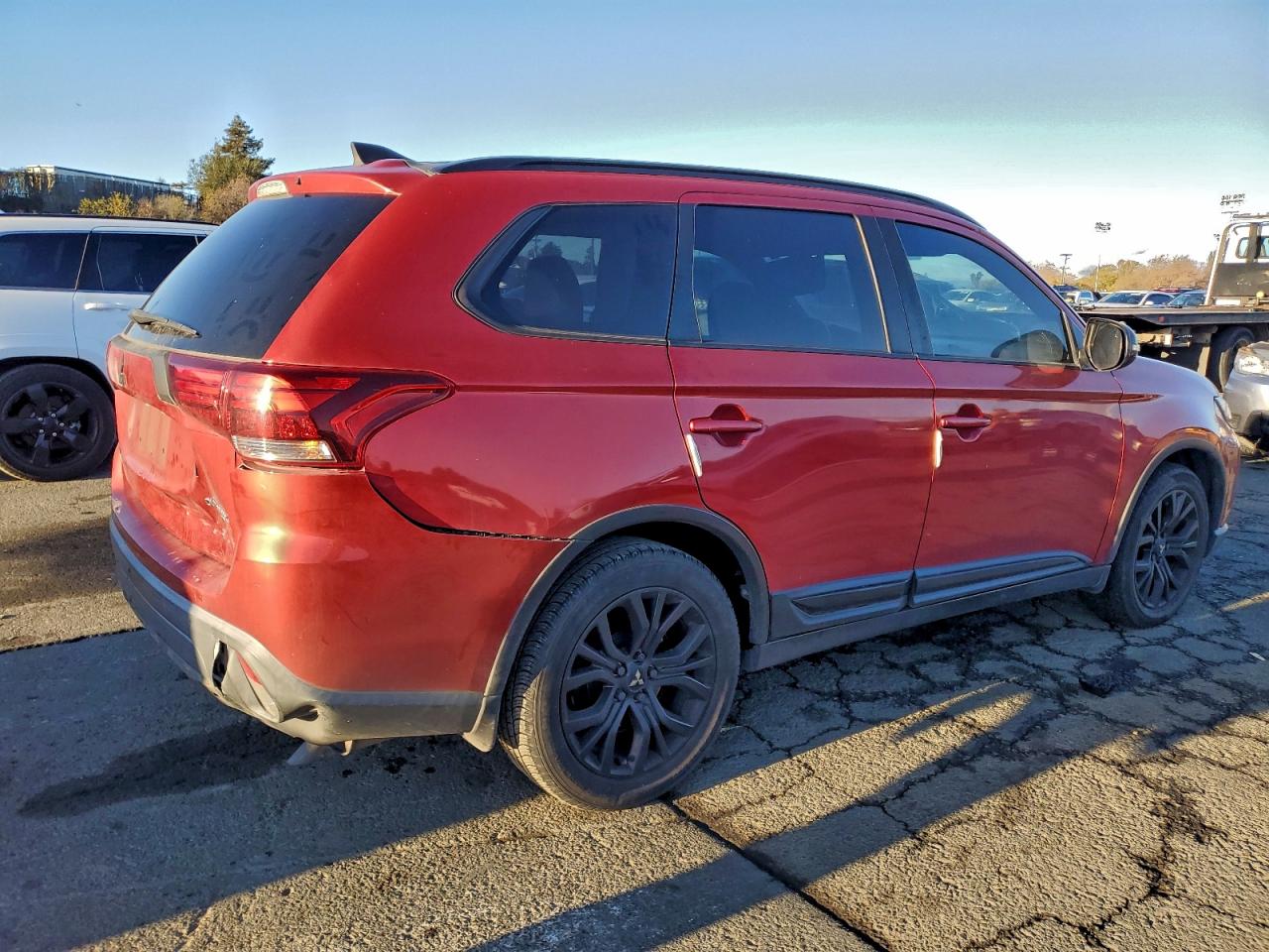 2018 MITSUBISHI OUTLANDER SE photo 3