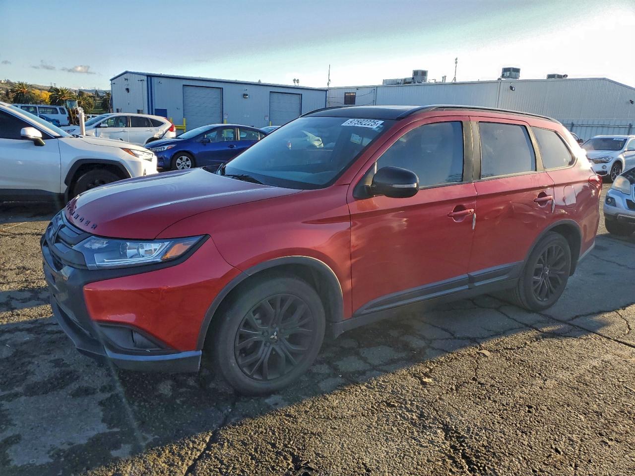 2018 MITSUBISHI OUTLANDER