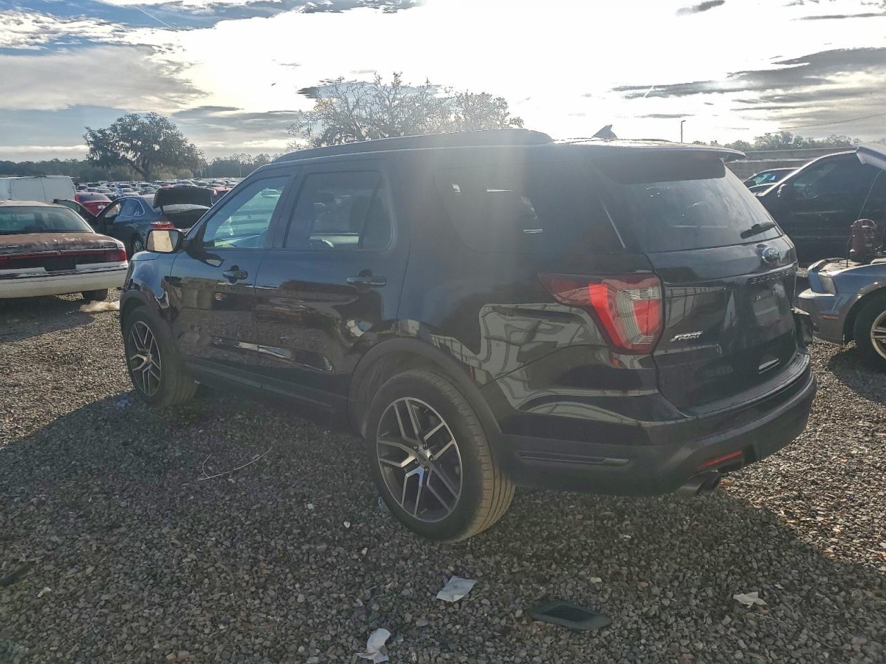 2018 FORD EXPLORER SPORT photo 2