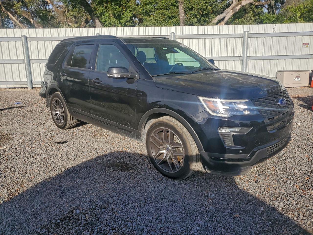 2018 FORD EXPLORER SPORT photo 4