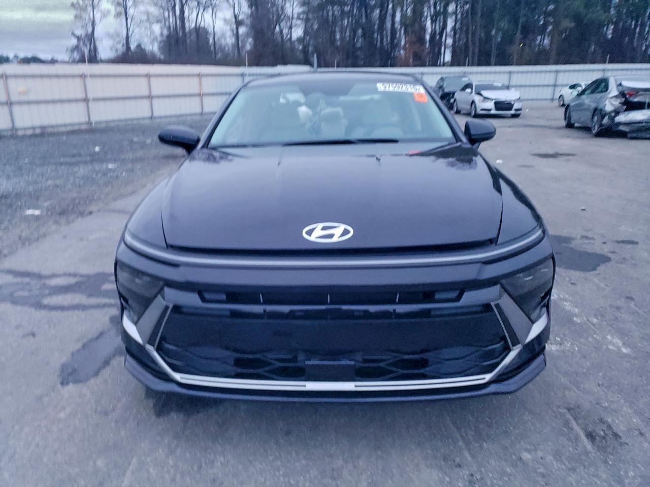 2025 HYUNDAI SONATA SEL photo 5