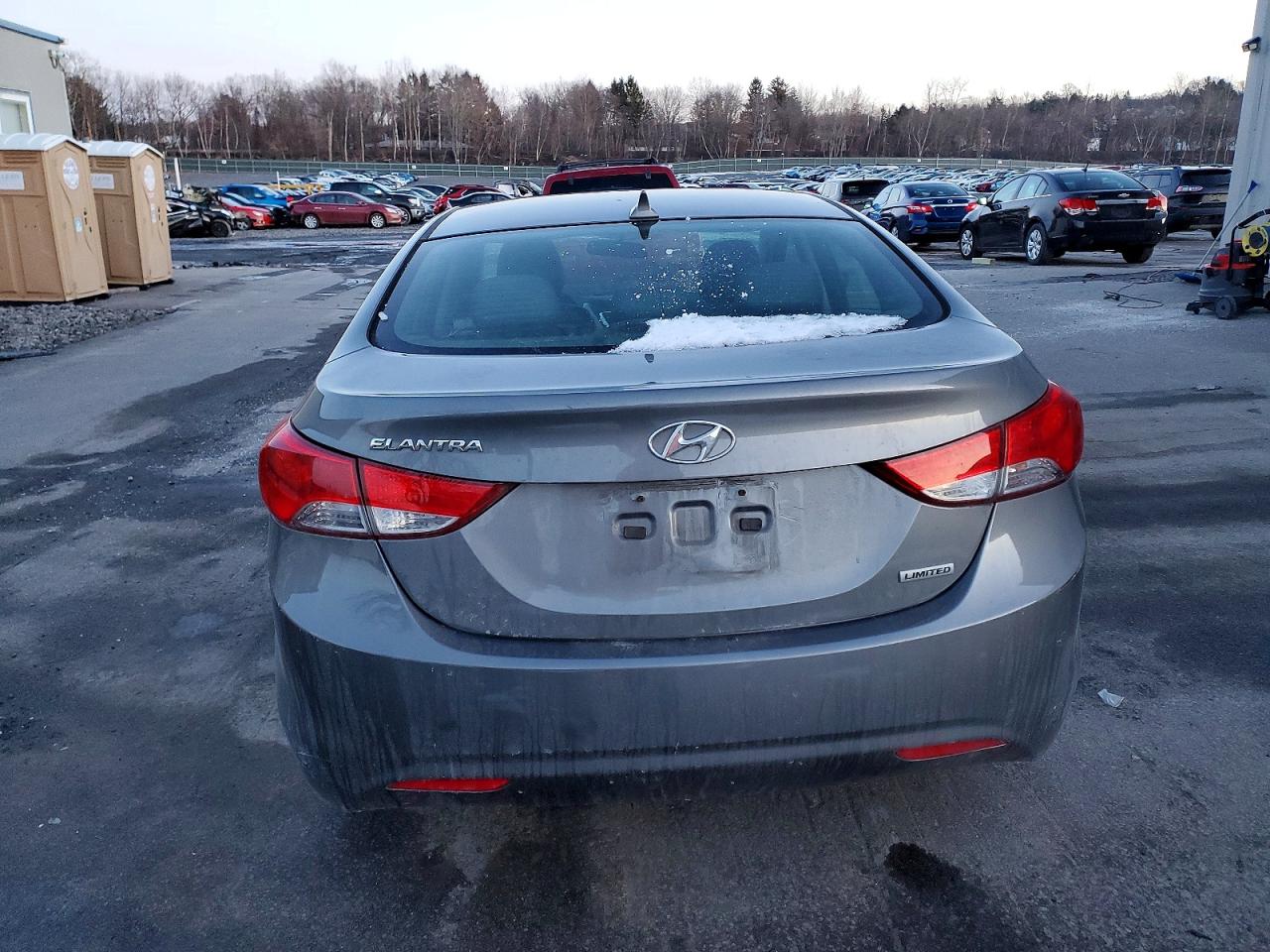 2013 HYUNDAI ELANTRA GLS photo 6