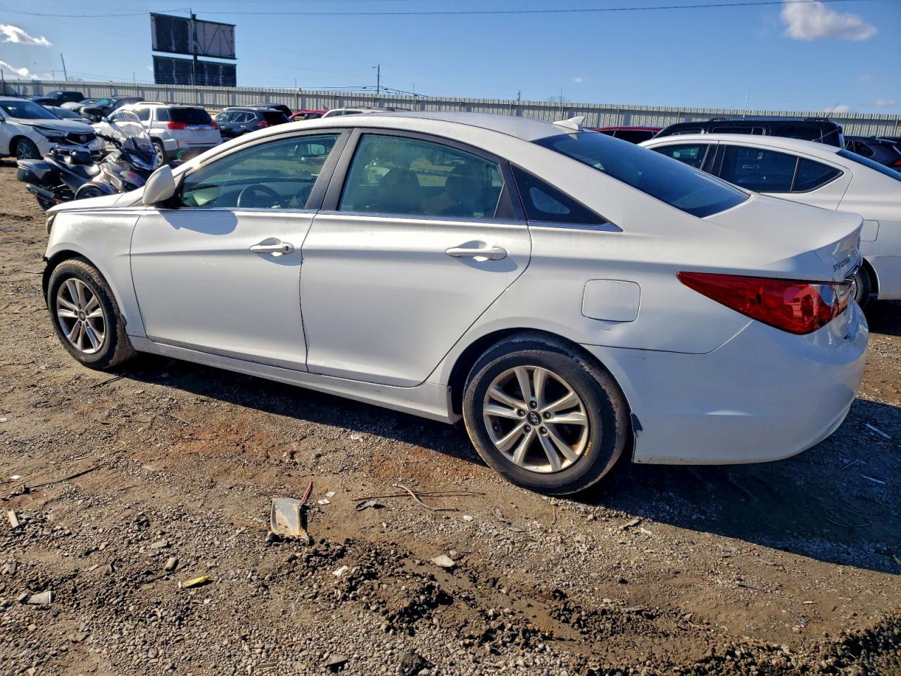 2012 HYUNDAI SONATA GLS photo 2