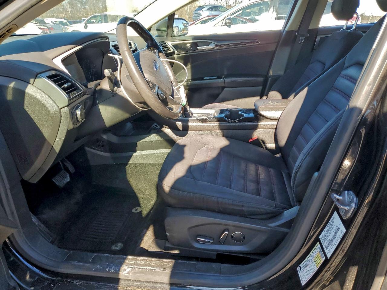 2014 FORD FUSION SE photo 7