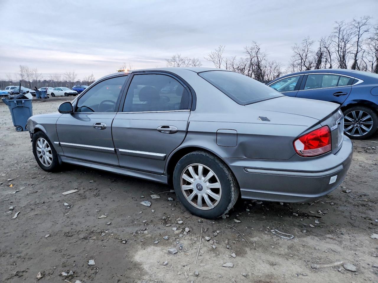 2004 HYUNDAI SONATA GLS photo 2