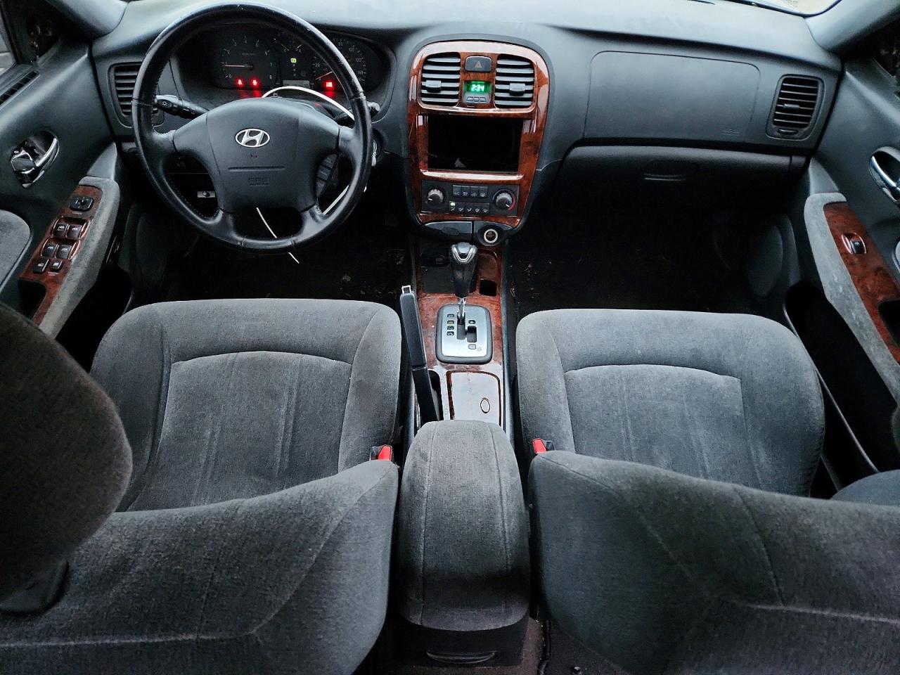 2004 HYUNDAI SONATA GLS photo 8